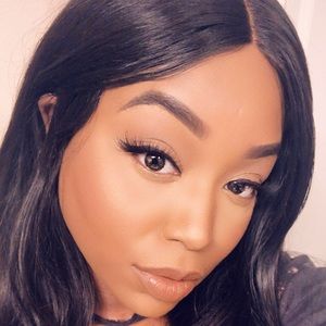 Meet your Posher, Gina